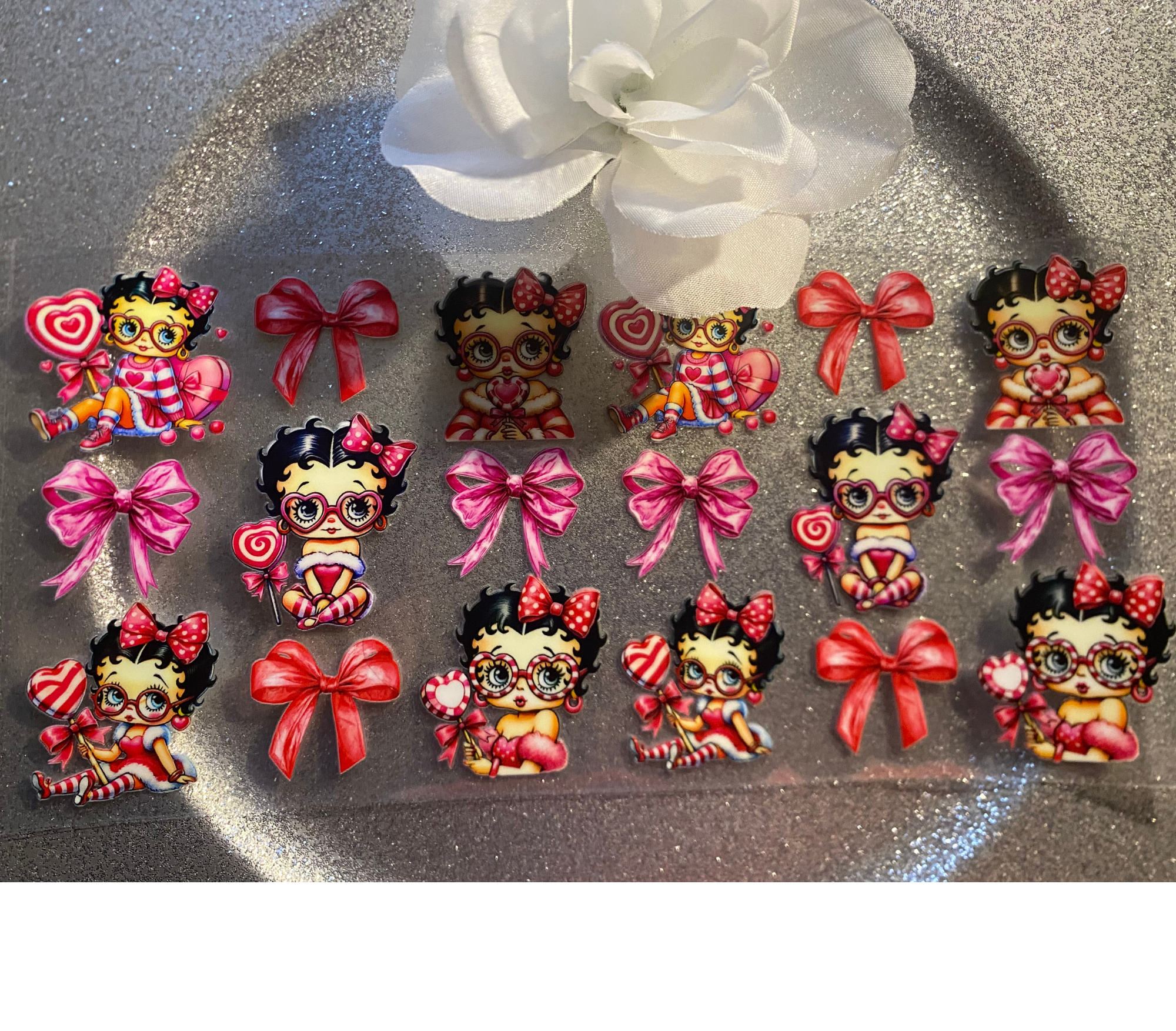 BETTY BOOP WITH PINK & RED BOWS