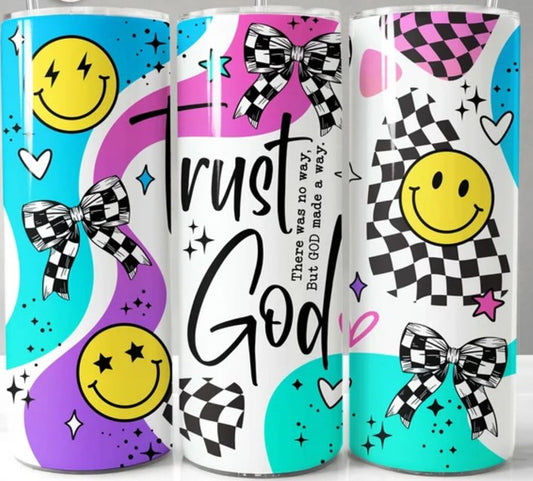 TRUST GOD 20 OZ TUMBLER CHECKERED